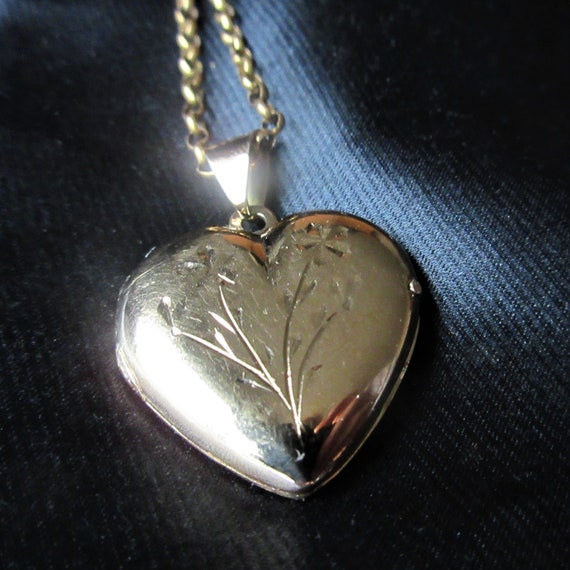 Vintage Heart Locket Pendant 18k GOLD 