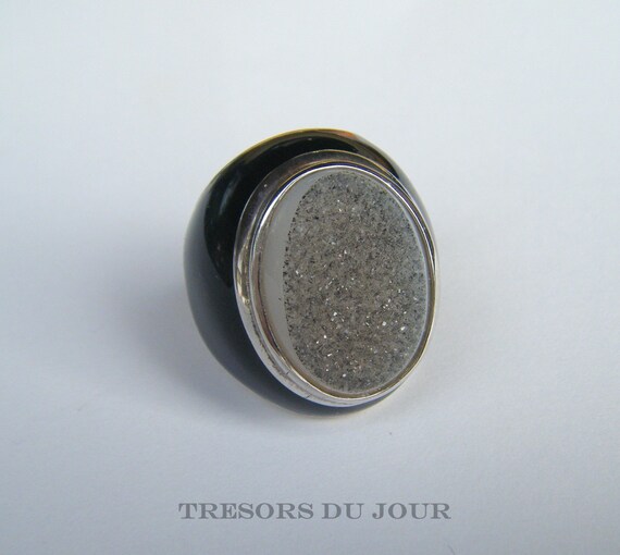 Large Statement Ring  with Neutral Druzy Geode Cr… - image 8