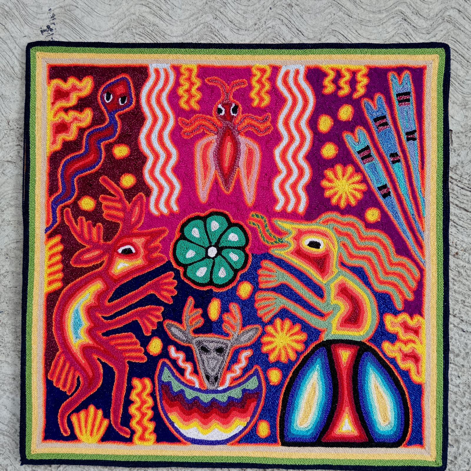 Huichol Mexican Folk Art Yarn Painting by Maximino Renteria PP8240