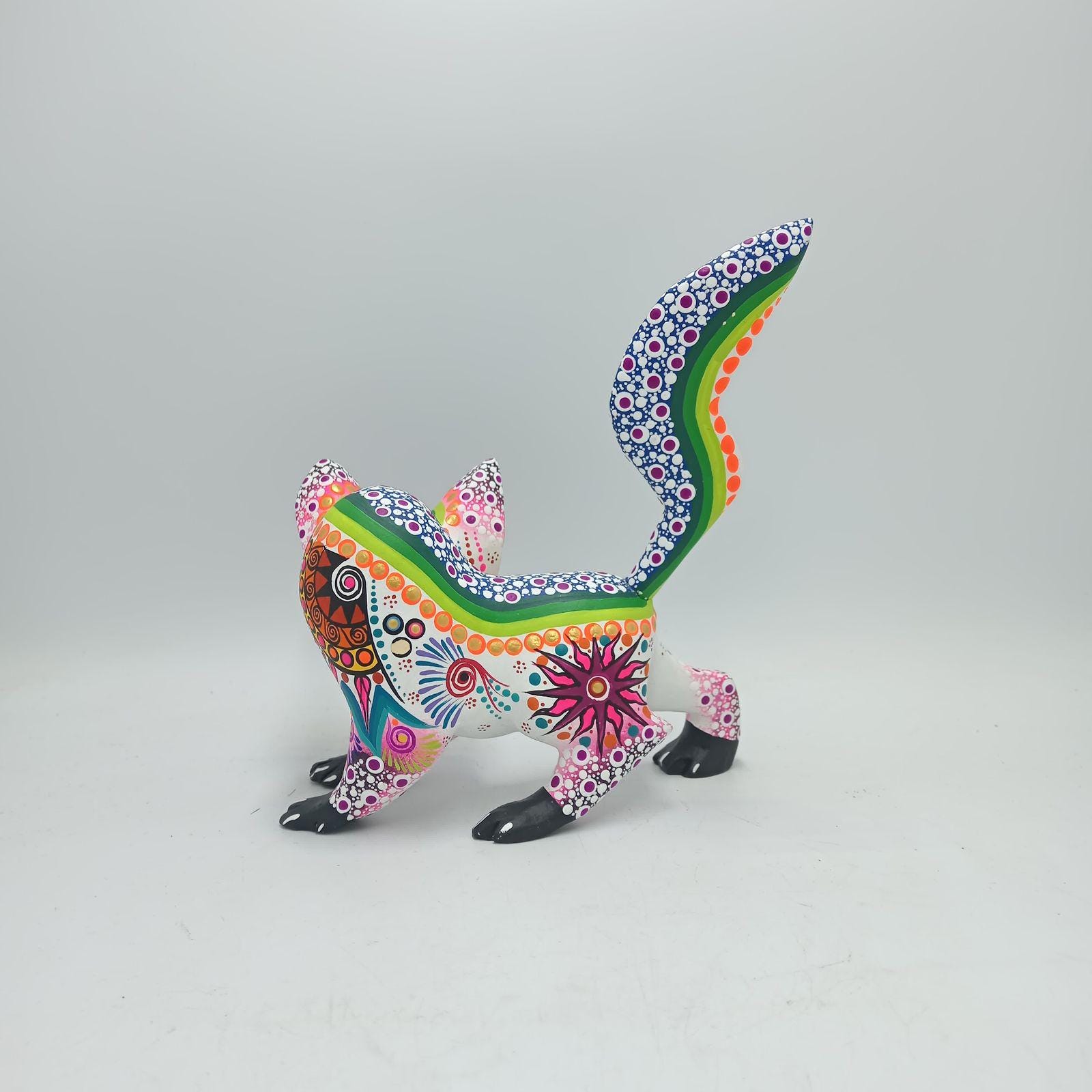 オアハカの木彫り メキシコ民芸品 手作り 狼 Cesar Melchor Ojeda 作