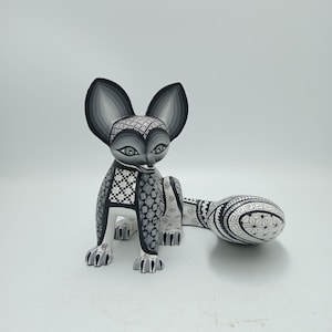 Mexican Oaxacan Wood Carving Fox By Ivan Fuentes PP8195