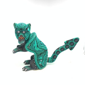 Huichol Mexican Folk Art Hand Beaded Armadillo  By Florencio Lopez PP5719
