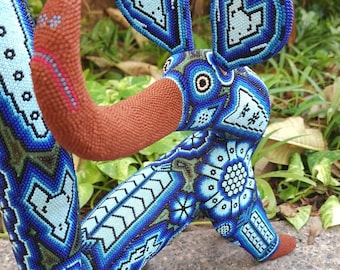 Huichol Hand Beaded Mexican Folk Art Ant Eater By Mayola Villa Lopez HMV09