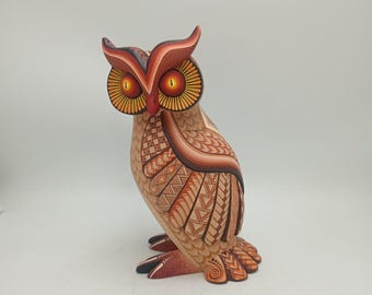 メキシコの民芸品 オアハカの木彫り アレブリヘ ハンドメイド フクロウ