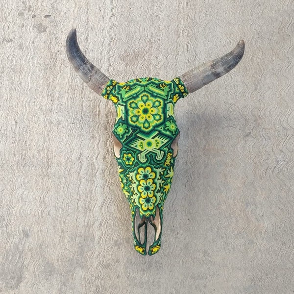 Exceptional Huichol Indian Hand Beaded Mexican Folk Art Authentic Bull Skull, Jose Manuel Ramirez. PP3769