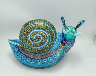 メキシコの民芸品 オアハカの木彫り アレブリヘ ハンドメイド フクロウ