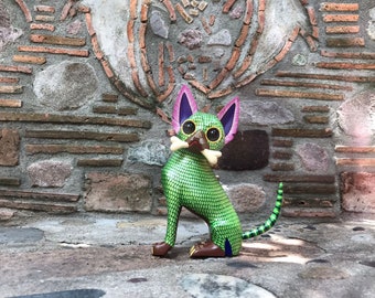 Great Mexican Oaxacan Wood Carving Alebrije Chihuahua By Isaac Fabian  PP4538