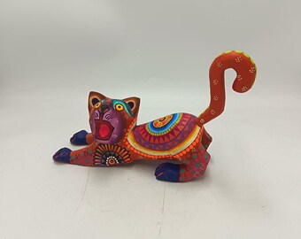 オアハカ メキシコ 木彫り 狼 置物 オアハカの木彫り メキシコ民芸品 手作り 狼 Cesar Melchor Ojeda 作