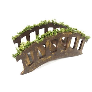 Miniatyrbro Mossbro Feträdgårdsmöbler OOAK Feträdgård Miniträdgårdstillbehör Tårtdekoration Hattutsmyckning