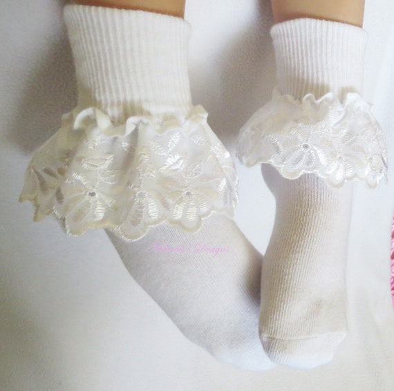 eyelet lace socks