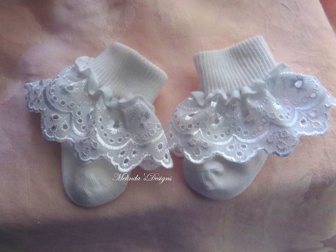 NEW Ruffled Eyelet Lace Socks Little Girls Christmas Socks Infantbaby