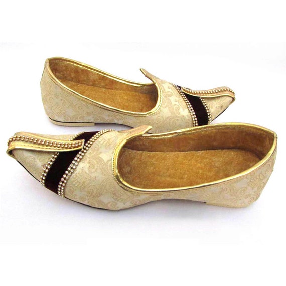 ESHOE ETHNIC Leather Punjabi Jutti for Men Stylish Mojari for Men's  Handmade Wedding Shoes Gold : Amazon.in: Shoes & Handbags