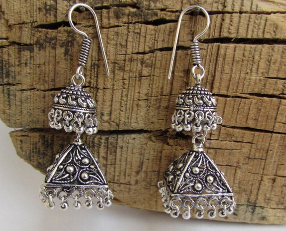 Beautiful silver earrings deals