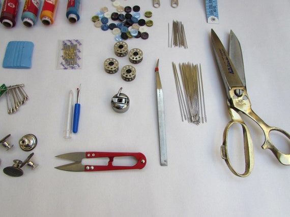 Sewing Tools Kit Tailoring Tools Kit, 20 Items/240 PCS Sewing Tools,tailoring  Tools Gift,essential Sewing Tools, Sewing Tools Gift for Her 