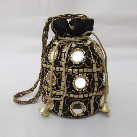 Trendy hot sale black handbags