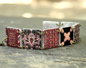 Dark red bracelet, Deer bracelet, Dark red jewelry, Black bracelet, Red and black, Red jewelry, Black jewelry, Black and gold, Statement
