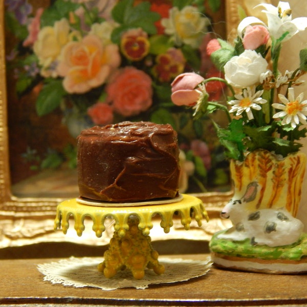 Sun Yellow King Crown Tray Style Cake Stand Large 25mm Miniature Handmade 1:12 Scale Dollhouse Collector Item