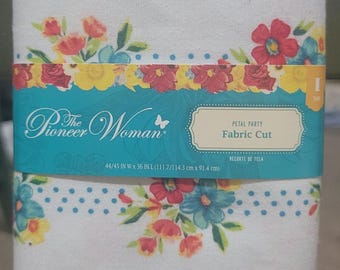 Pioneer Woman Petal Party Floral Fabric Cut 1 Yard 2021 Flowers