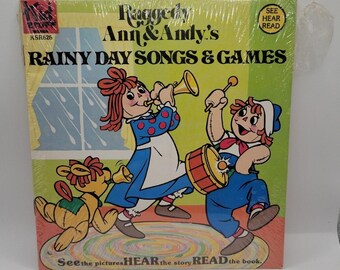 Vintage Raggedy Ann and Andy Rainy Day Songs and Games Vinyl Record & Book See Hear Read NEW