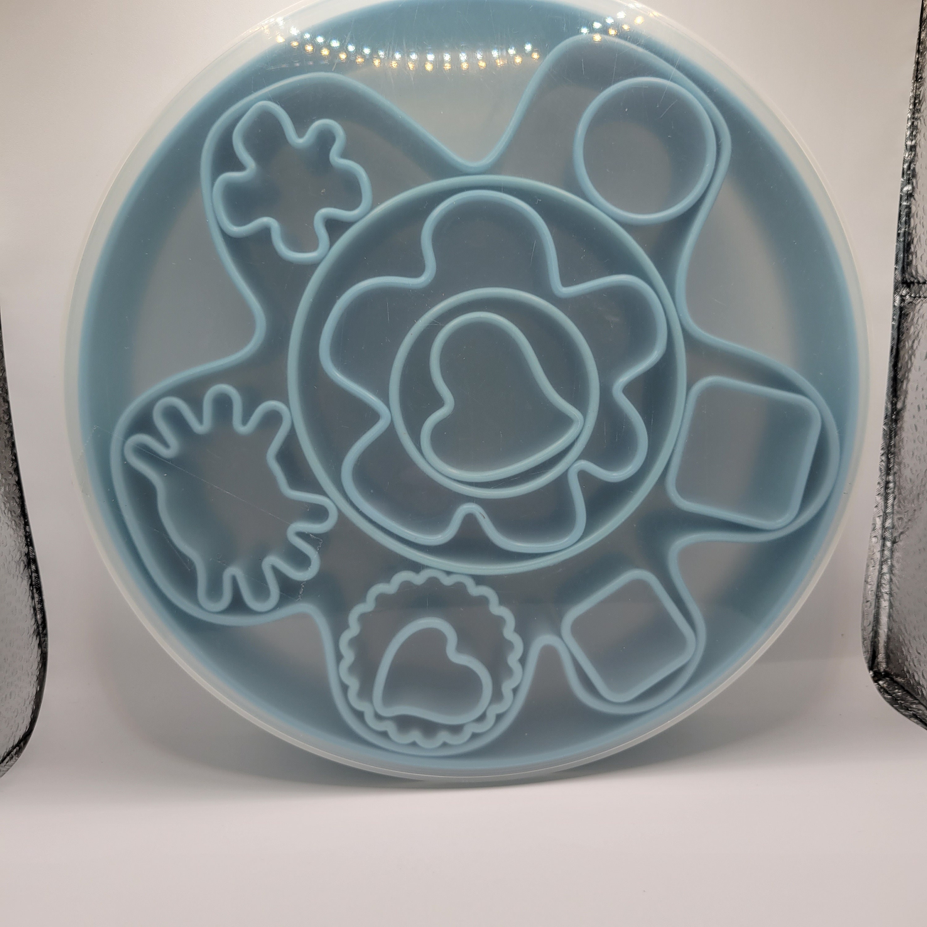 Ikea Drommar 14 Piece Pastry Cutter Set in Plastic Container Cookie