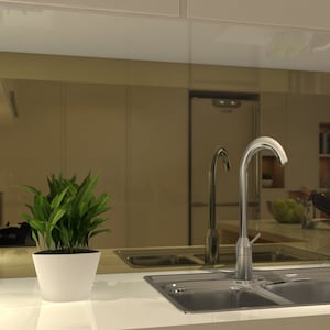 Miroir doré pour crédence, ajustement facile du dosseret, Panneaux de cuisine avec surface réfléchissante, Décoration design pour la cuisine, SKU : BKGMI