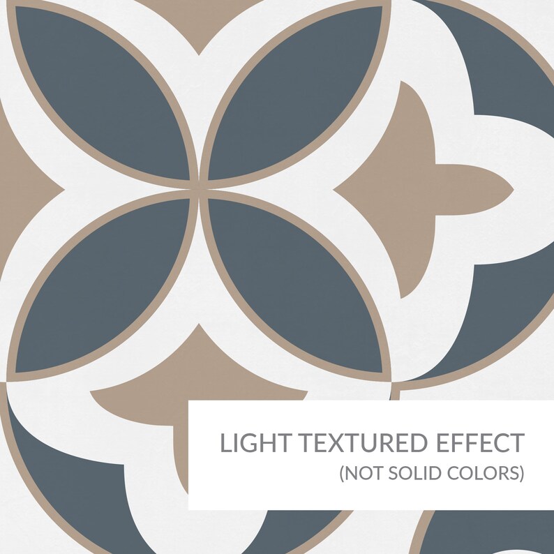 Puede incluir: Un azulejo cuadrado con un patr&oacute;n geom&eacute;trico repetitivo de formas de p&eacute;talos en blanco, azul pizarra y bronceado. Un recuadro rectangular blanco en la esquina inferior derecha contiene el texto LIGHT TEXTURED EFFECT (NOT SOLID COLORS) en gris.