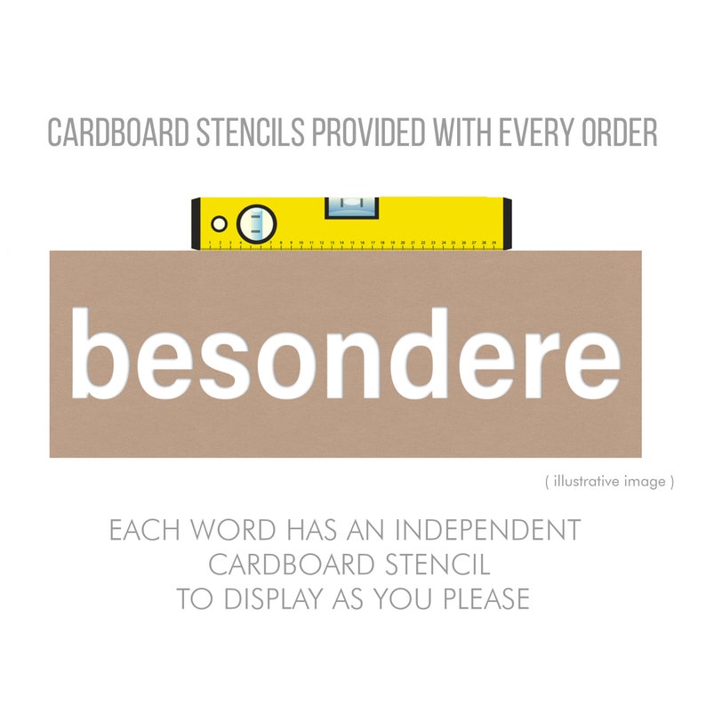 Puede incluir: Un rect&aacute;ngulo de cart&oacute;n marr&oacute;n con la palabra "besondere" impresa en blanco. La imagen incluye una herramienta de nivel amarillo y el texto "CARDBOARD STENCILS PROVIDED WITH EVERY ORDER" y "EACH WORD HAS AN INDEPENDENT CARDBOARD STENCIL TO DISPLAY AS YOU PLEASE".