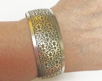 Fitbit Alta Cover Silver Mira bracelet hides your band Lined to Protect fits Size Sm/Med/Large up to 7” wrist