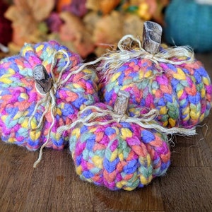 Crochet pumpkin, knitted pumpkin fall decor, home decor, rustic pumpkin, yarn pumpkin, autumn decor, Halloween pumpkin, decorative pumpkin