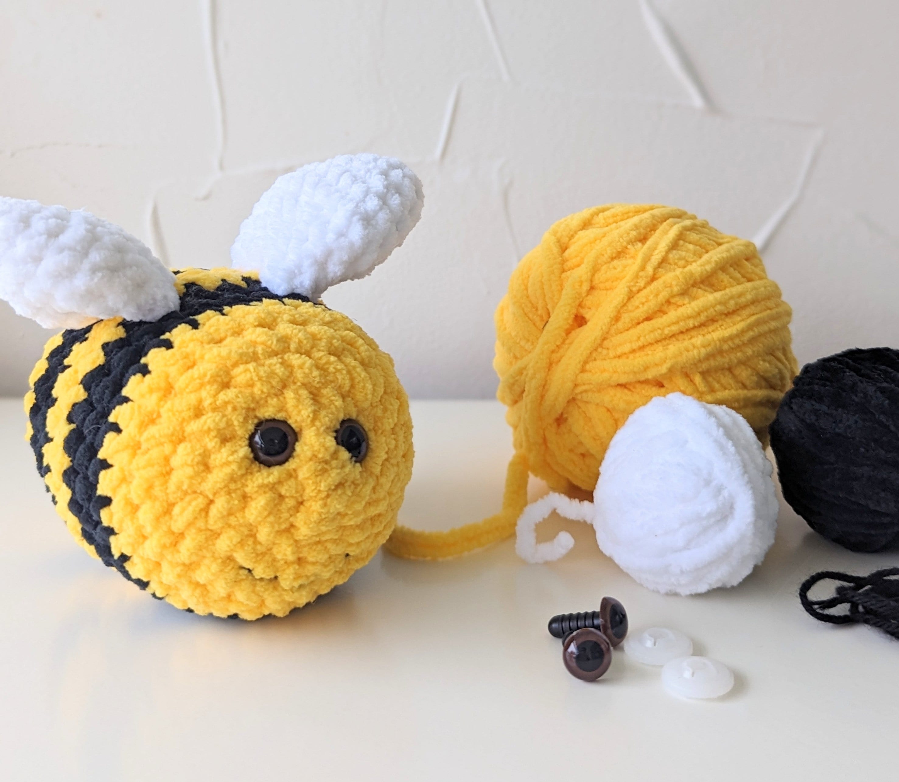Bumblebee Crochet Kit