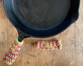 Crocheted Handle Covers, Pair of Cast Iron Handle Covers, Pot holders