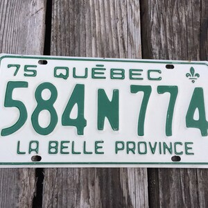 1975 Quebec Canada License Plate