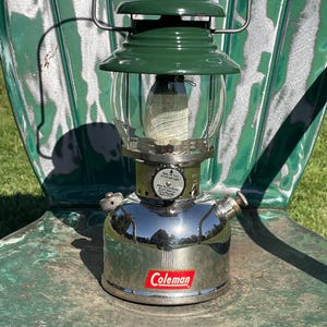 ストック　Coleman ランタン 202モデル　箱付き コールマンのランタン『202』が「プロフェッショナル」と言