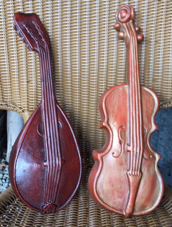 Metal lute shop