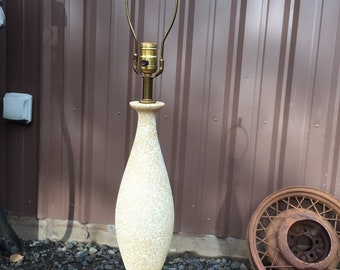 Nice Mid Century Modern Speckled Bowling Pin Shaped Table Lamp