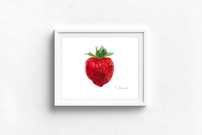 K&ouml;nnte beinhalten: Ein Aquarellbild einer einzelnen roten Erdbeere mit gr&uuml;nen Bl&auml;ttern. Die Erdbeere ist in einem realistischen Stil mit detaillierter Textur dargestellt. Das Bild ist unten rechts mit "R. Alvarez" signiert.