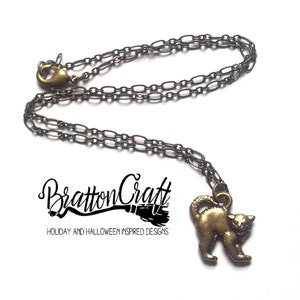 Gold Scaredy Cat Necklace - Halloween Car Necklace - Cat Necklace - Halloween Jewelry - Samhain