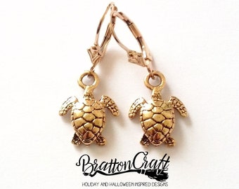 Gouden zeeschildpad leverback-oorbellen: strandzomersieraden