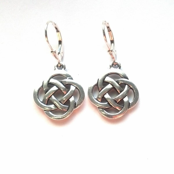 Silver Celtic Knot Earrings - Celtic Earrings - Irish Earrings - Scottish Earrings - Silver Celtic Jewelry