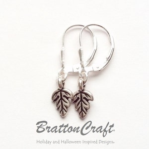 Small Silver Oak Leaf Earrings - Silver Leaf Earrings - Leaf Earrings - Nature Earrings - Oak Leaf Jewelry