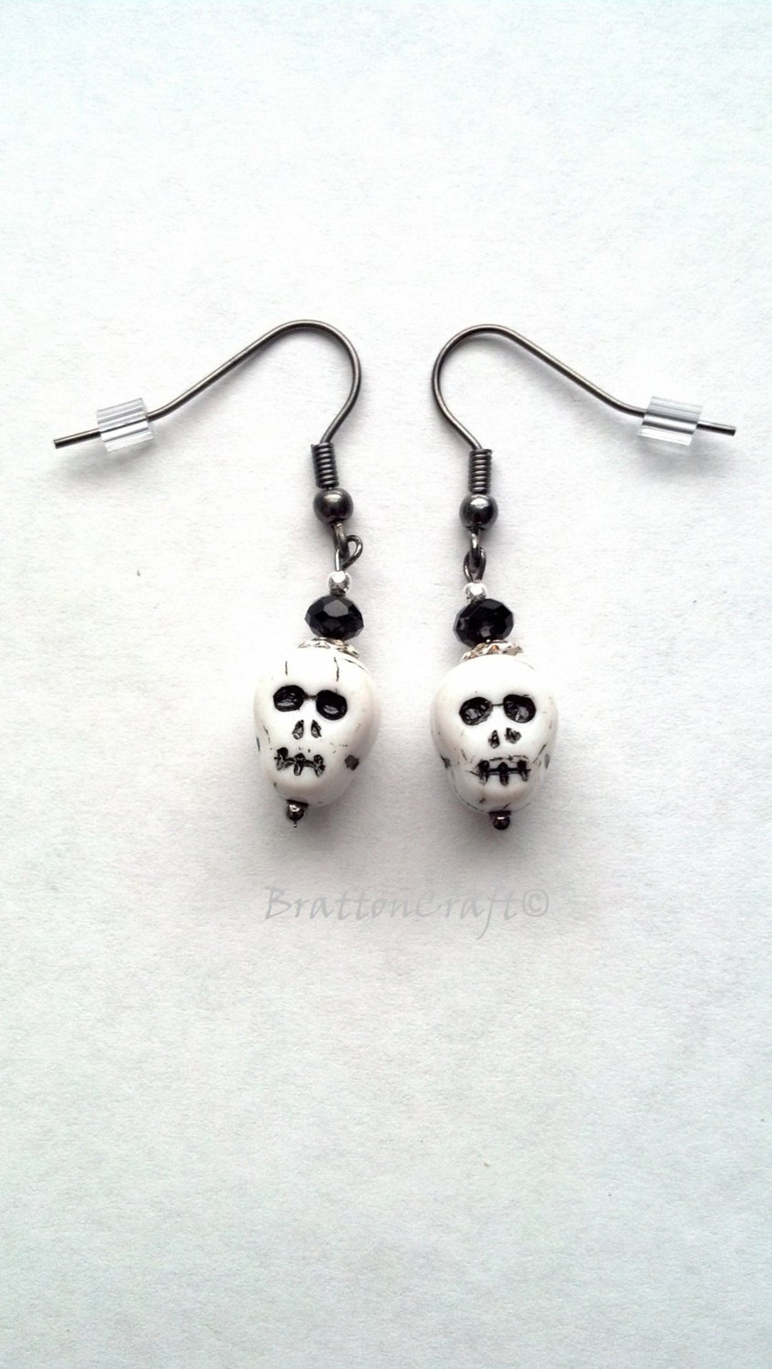 White Skull Earrings W/black Beads Halloween Earrings - Etsy