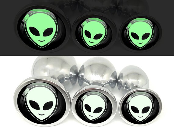 GLOW in the DARK Alien head Baelien Butt Plug great gag gift Anal Princess fun night costume rave cum in peace loving ufo spaceships