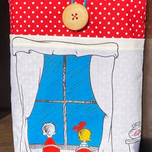 Book sleeve - Cat in the Hat (window)