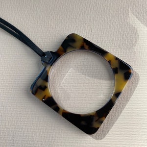 Magnifying Glass Reading Tortoiseshell Magnifier Pendant on Necklace Lorgnette Exclusive