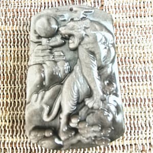 Natural silver obsidian stone tiger pendant tiger Amulet 2022 year of the tiger mascot