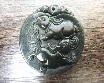 Natural green jade pendant hand-carved rabbit mascot