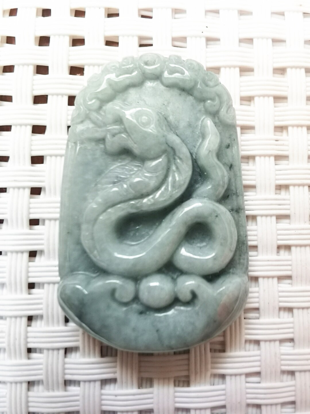 天然グリーン翡翠の蛇ペンダント IMG_20210523_173542 - Etsy 日本