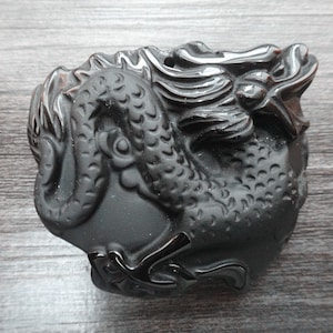 Natural obsidian pendant ancient Chinese dragon amulet