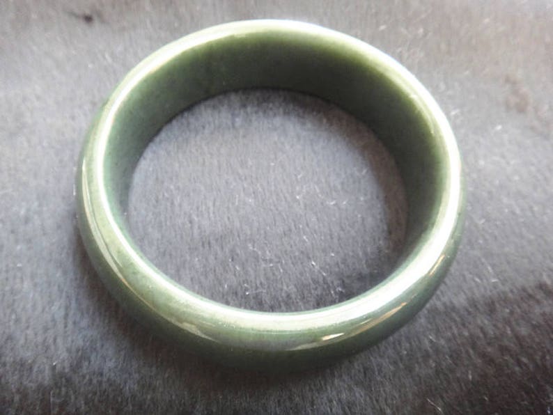 61.8mm natural green jade bracelet