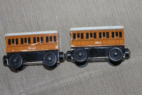 thomas the train annie and clarabel